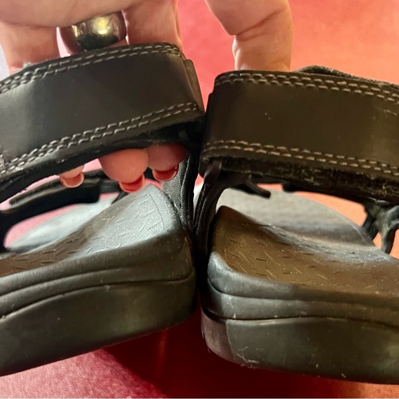 Vionic mens sandals - Picture 6 of 10